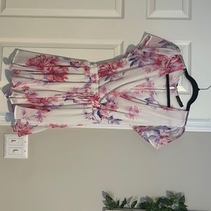 Francesca’s - Stunning floral romper